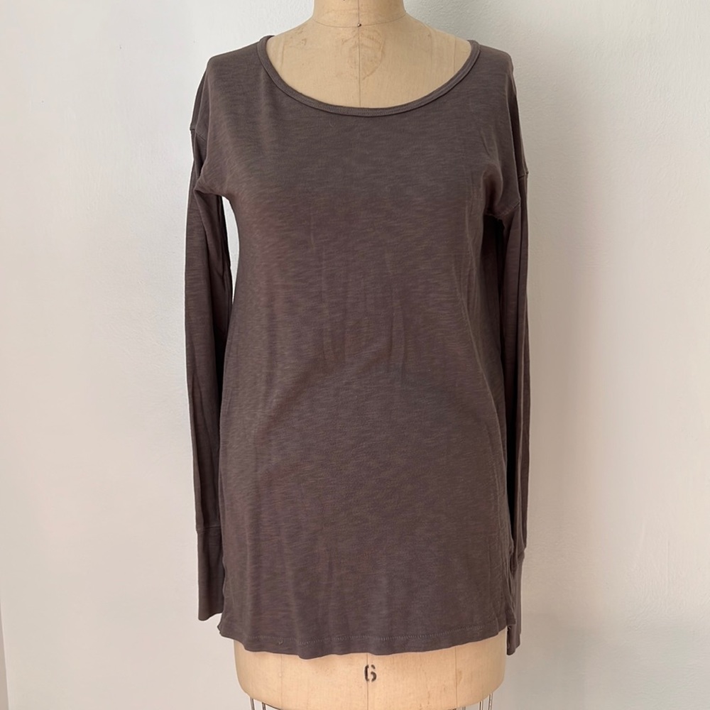 American Giant long sleeve shirt